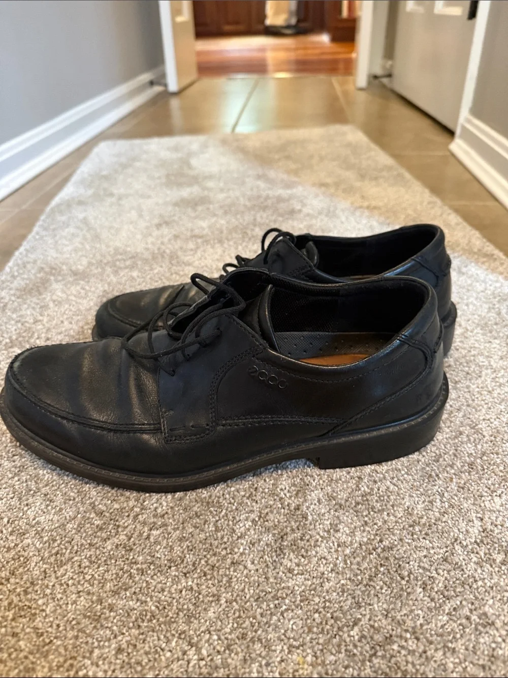 Ecco Men's Black Leather Lace-Up Oxfords